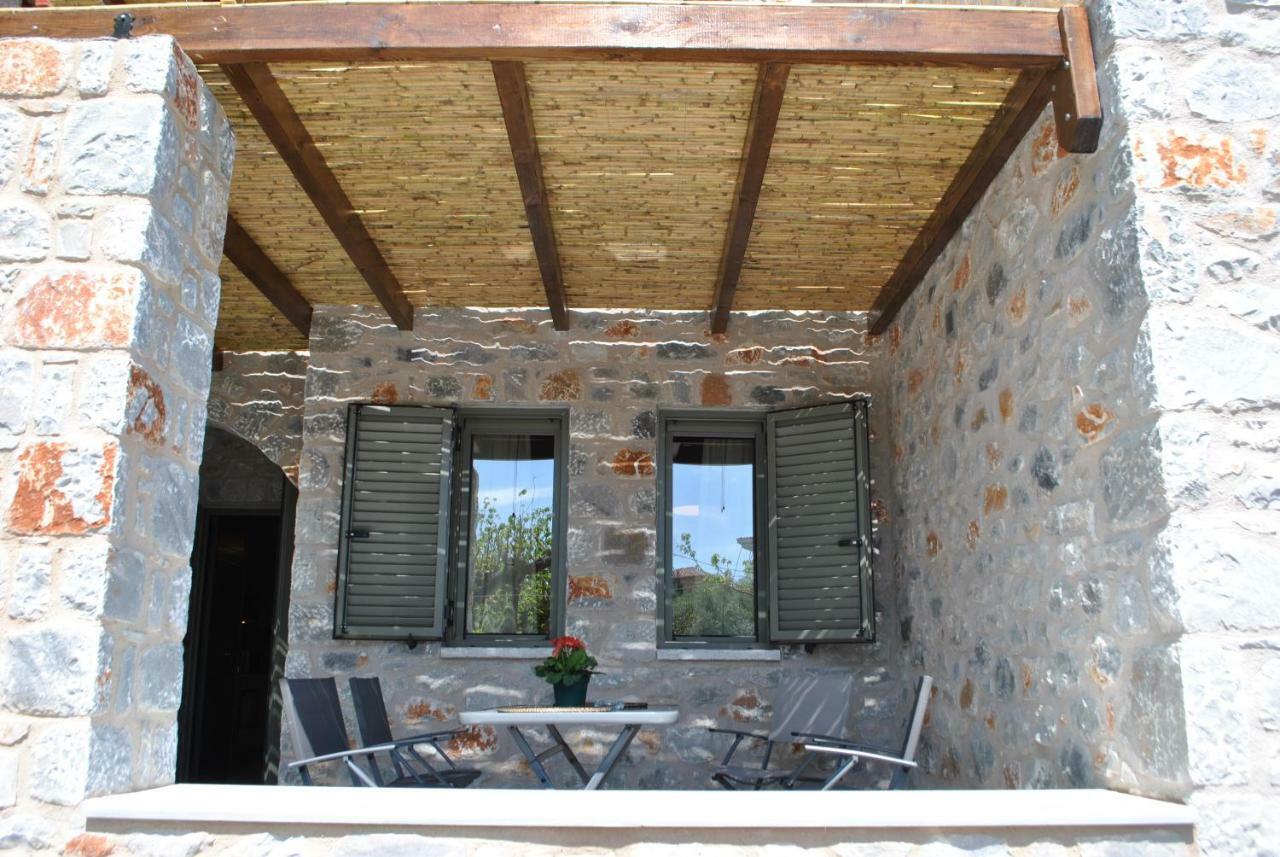 Petras Gi - Stone Houses Stoúpa Esterno foto