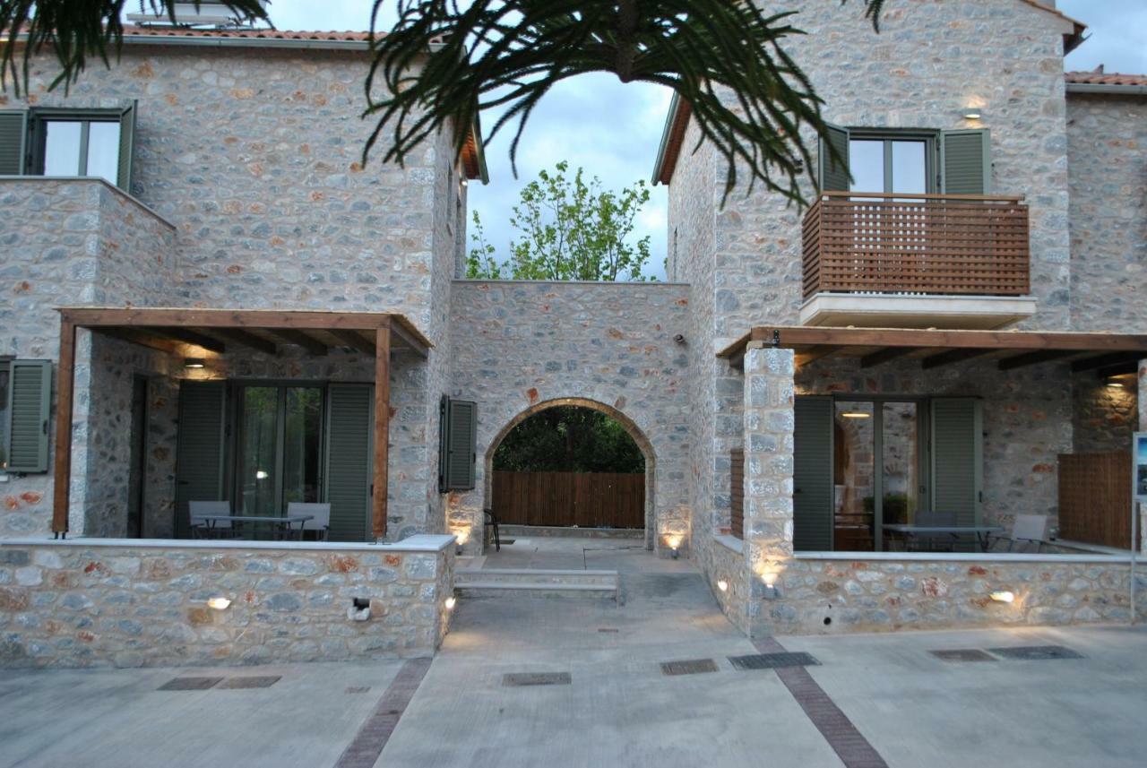 Petras Gi - Stone Houses Stoúpa Esterno foto